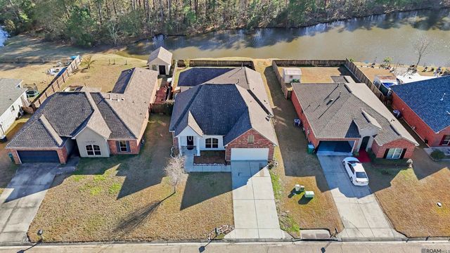 26079 Burlwood Ave, Denham Springs, LA 70726