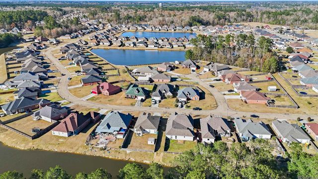 26079 Burlwood Ave, Denham Springs, LA 70726