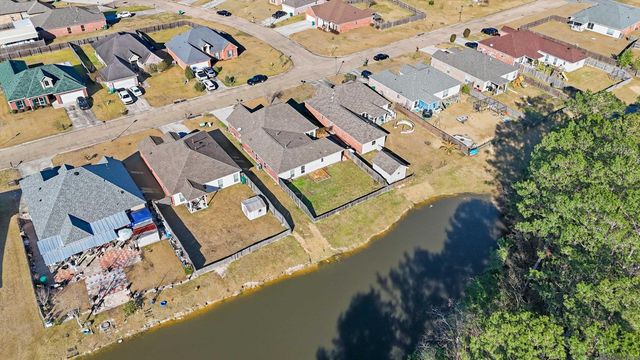 26079 Burlwood Ave, Denham Springs, LA 70726