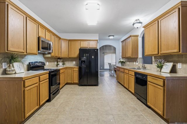 26079 Burlwood Ave, Denham Springs, LA 70726