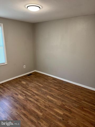 6366 BONHAM PL, Centreville, VA 20121