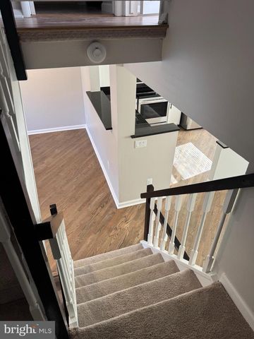 6366 BONHAM PL, Centreville, VA 20121