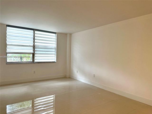 2851 NE 183rd St 109E, Aventura, FL 33160