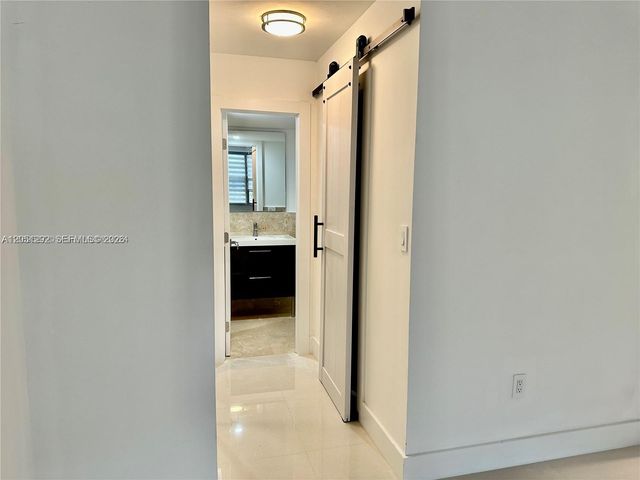 2851 NE 183rd St 109E, Aventura, FL 33160