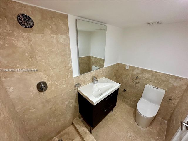 2851 NE 183rd St 109E, Aventura, FL 33160