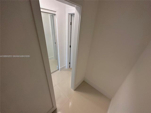 2851 NE 183rd St 109E, Aventura, FL 33160