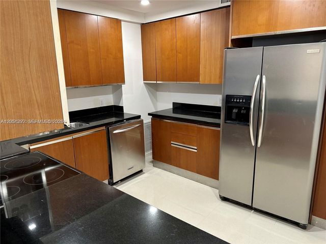 2851 NE 183rd St 109E, Aventura, FL 33160
