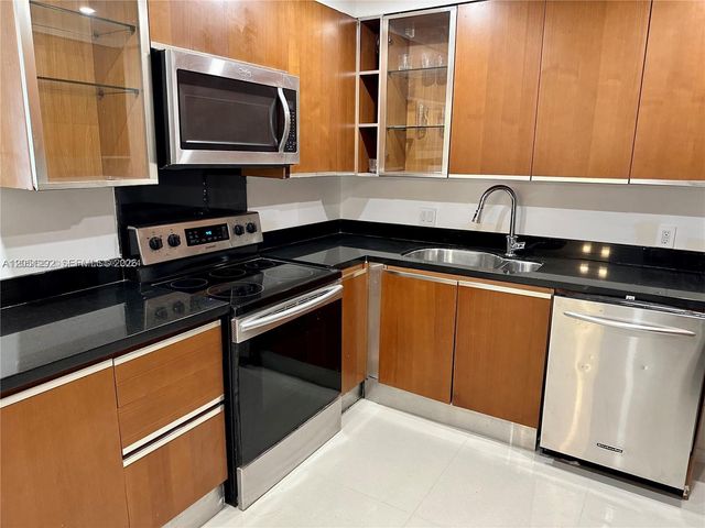2851 NE 183rd St 109E, Aventura, FL 33160