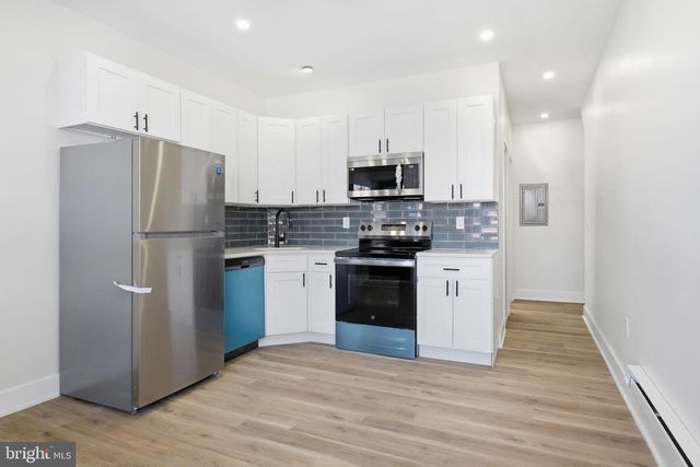 6128 GRAYS AVE, Philadelphia, PA 19142