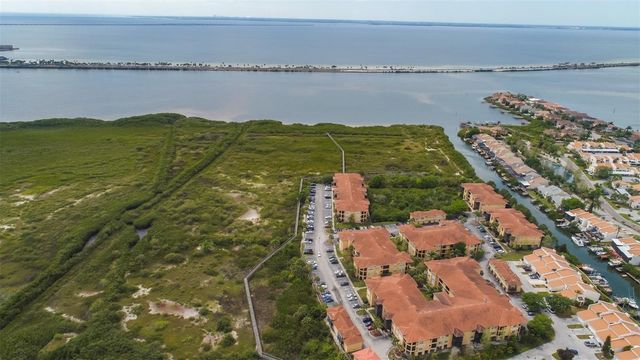 4323 BAYSIDE VILLAGE DRIVE 219, Tampa, FL 33615