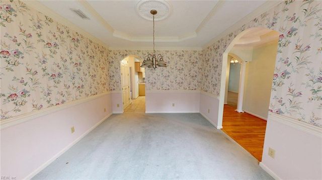 612 Wildwood CIR, Smithfield, VA 23430
