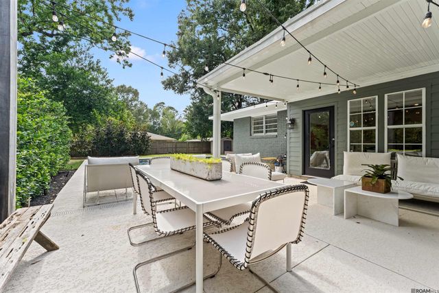 1076 Denbo Dr, Baton Rouge, LA 70806