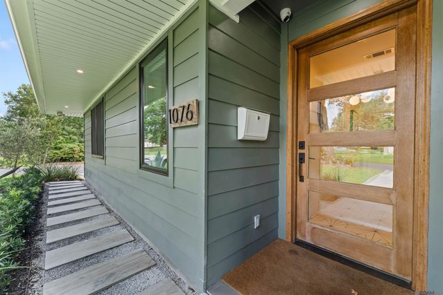 1076 Denbo Dr, Baton Rouge, LA 70806