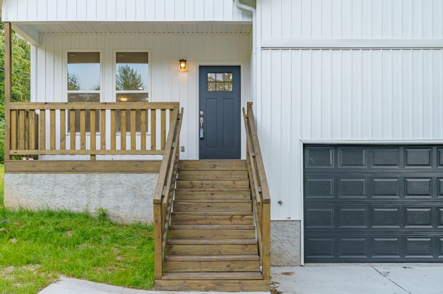 3016 Addison Rd, Chattanooga, TN 37406