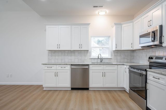 3016 Addison Rd, Chattanooga, TN 37406