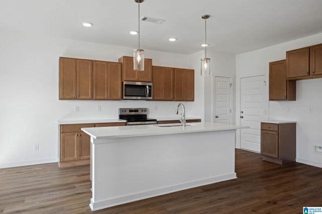 8139 KIMBRELL STATION LOOP, Mccalla, AL 35111