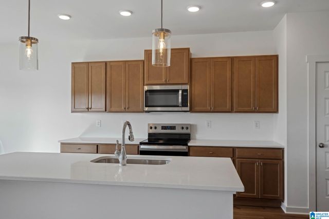 8139 KIMBRELL STATION LOOP, Mccalla, AL 35111