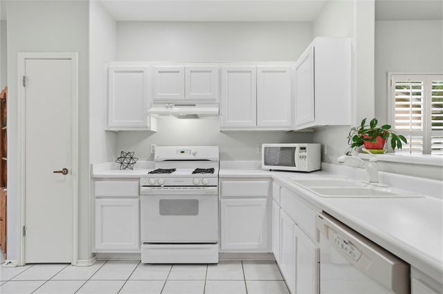 117 Whitewing WAY, Georgetown, TX 78633