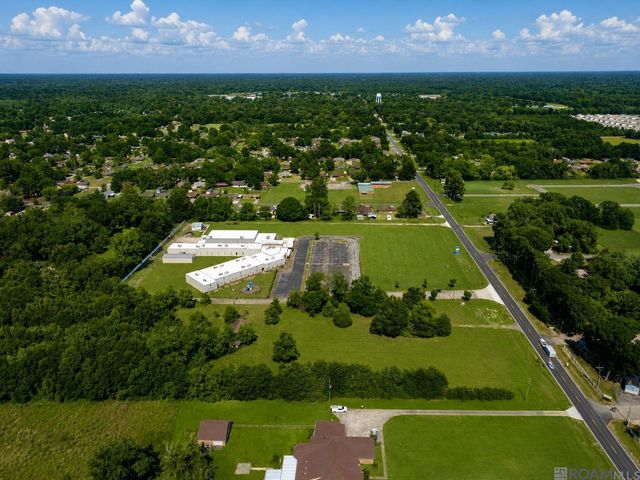 4771 Lavey Ln, Baker, LA 70714