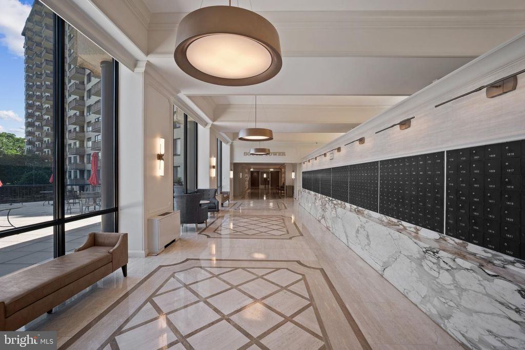 Image 24 of property listing at 5225 POOKS HILL RD #321S, Bethesda, MD 20814