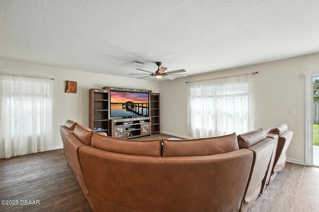 18 Poplar Drive, Palm Coast, FL 32164