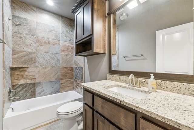 900 NW 190th Street, Edmond, OK 73012