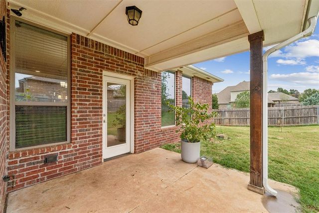 900 NW 190th Street, Edmond, OK 73012