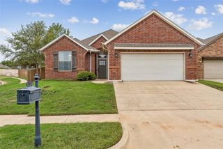 900 NW 190th Street, Edmond, OK 73012