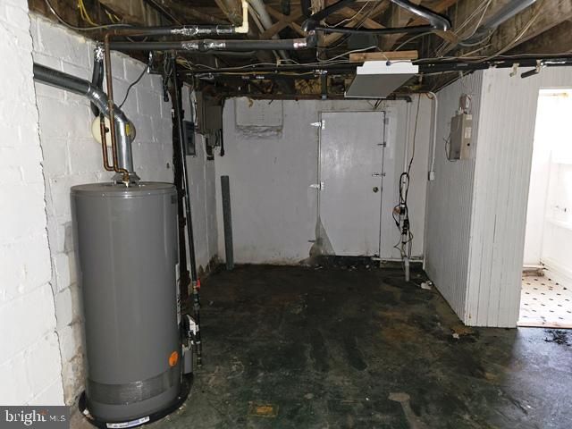 2322 DRUID PARK DR, Baltimore, MD 21215