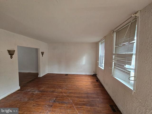 2322 DRUID PARK DR, Baltimore, MD 21215