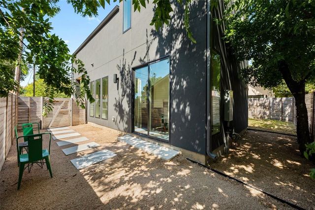 1704 E 32nd ST B, Austin, TX 78722