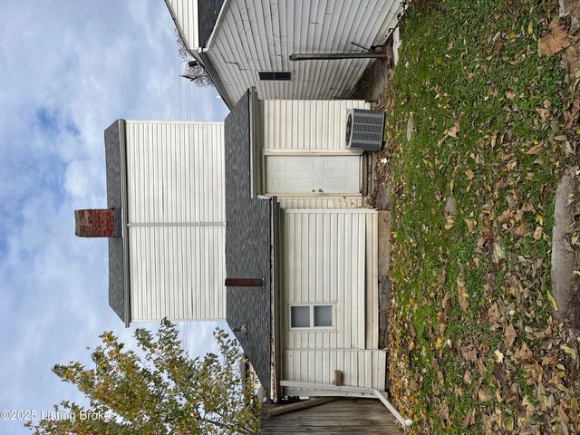 1728 Rowan St, Louisville, KY 40203