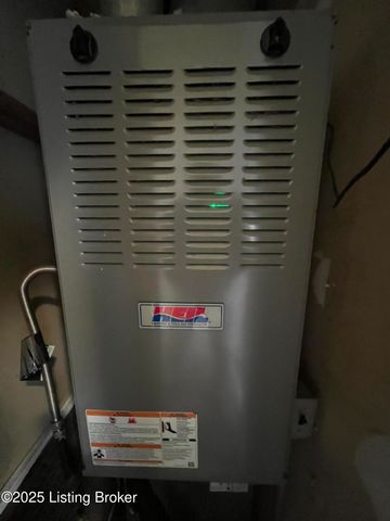 1728 Rowan St, Louisville, KY 40203