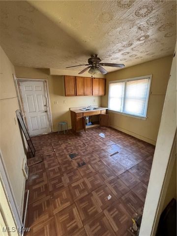 10902 Gay Avenue, Cleveland, OH 44105