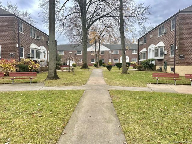 253-32 61st Avenue 1, Little Neck, NY 11362