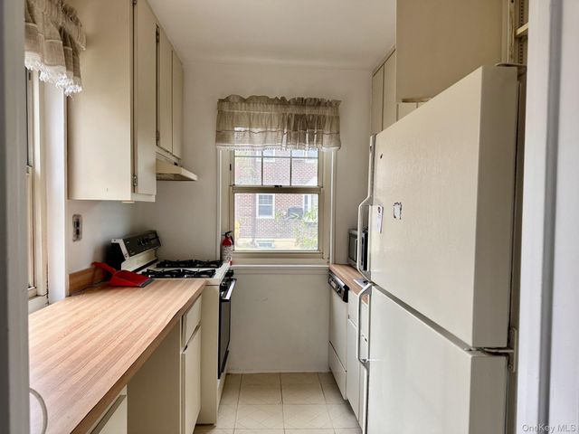 253-32 61st Avenue 1, Little Neck, NY 11362