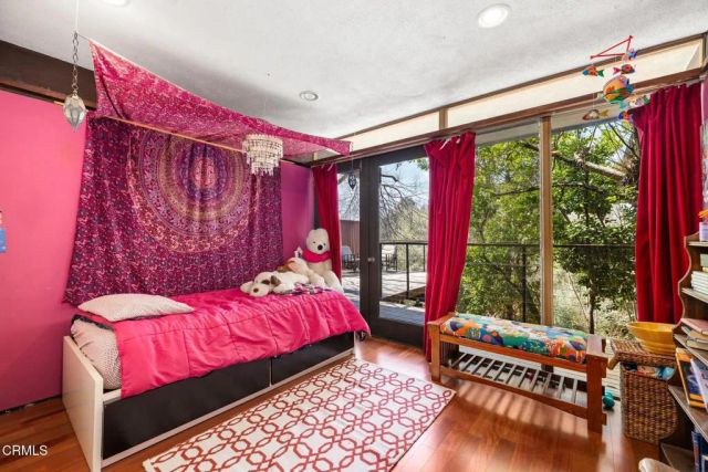 4639 El Camino Corto, La Canada Flintridge, CA 91011