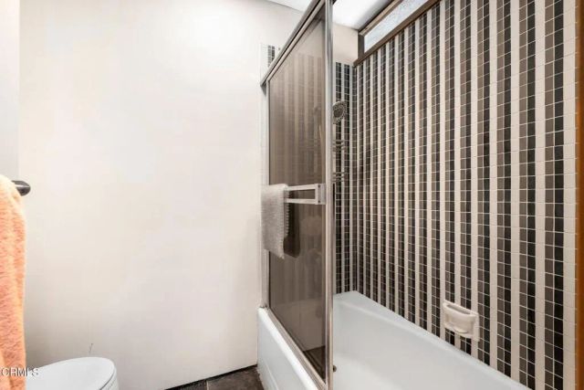 4639 El Camino Corto, La Canada Flintridge, CA 91011