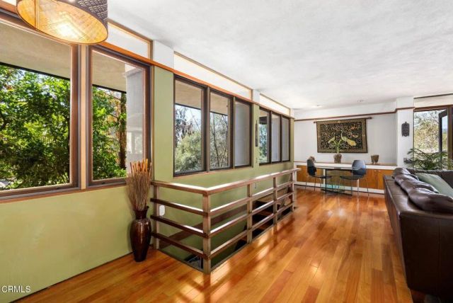 4639 El Camino Corto, La Canada Flintridge, CA 91011