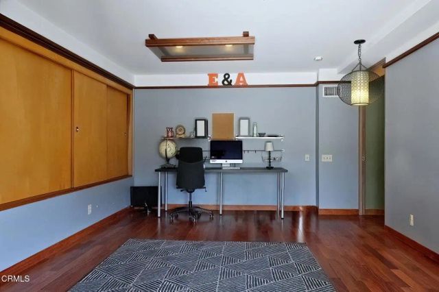 4639 El Camino Corto, La Canada Flintridge, CA 91011