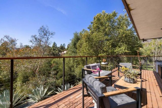 4639 El Camino Corto, La Canada Flintridge, CA 91011