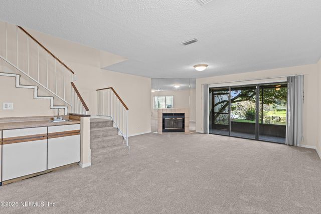 7701 BAYMEADOWS Circle W 1085, Jacksonville, FL 32256