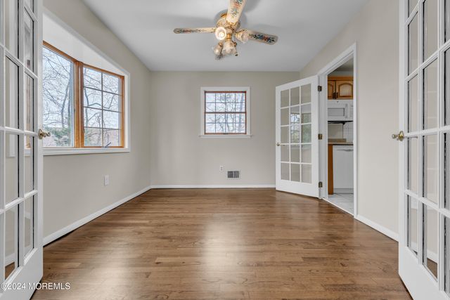 1052 Bell Street, Toms River, NJ 08753