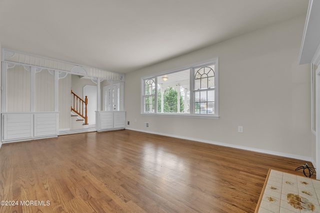 1052 Bell Street, Toms River, NJ 08753