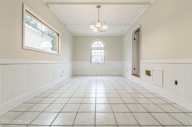 1052 Bell Street, Toms River, NJ 08753