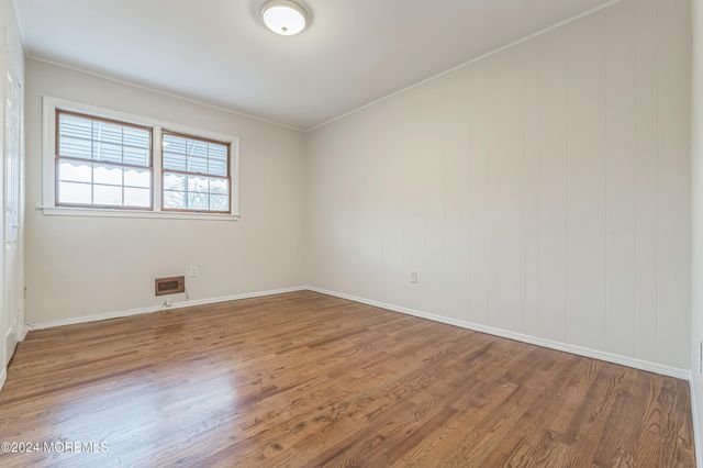 1052 Bell Street, Toms River, NJ 08753