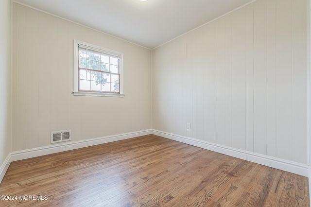 1052 Bell Street, Toms River, NJ 08753