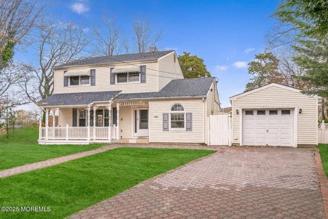 1052 Bell Street, Toms River, NJ 08753