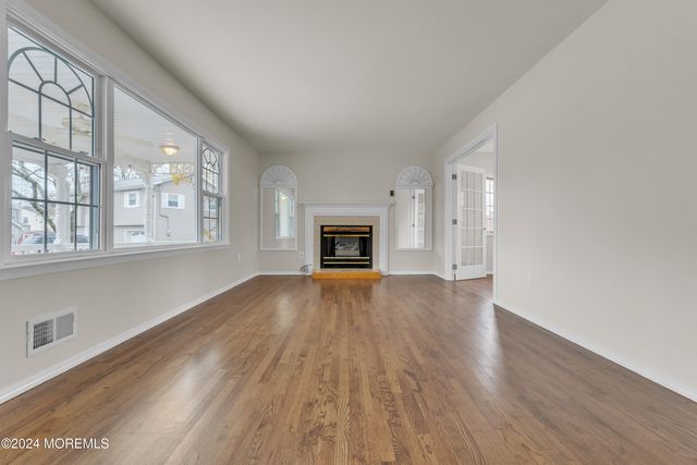 1052 Bell Street, Toms River, NJ 08753