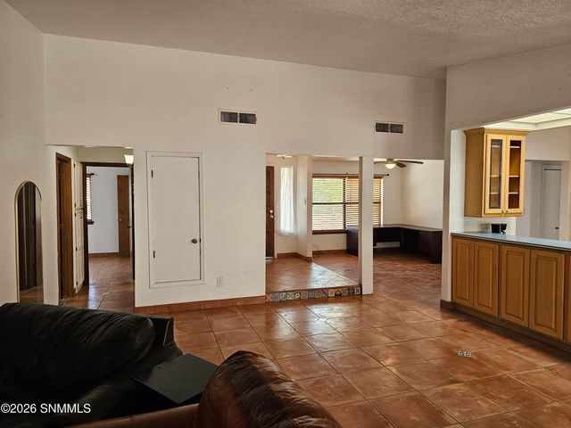 1608 Regal Ridge, Las Cruces, NM 88011